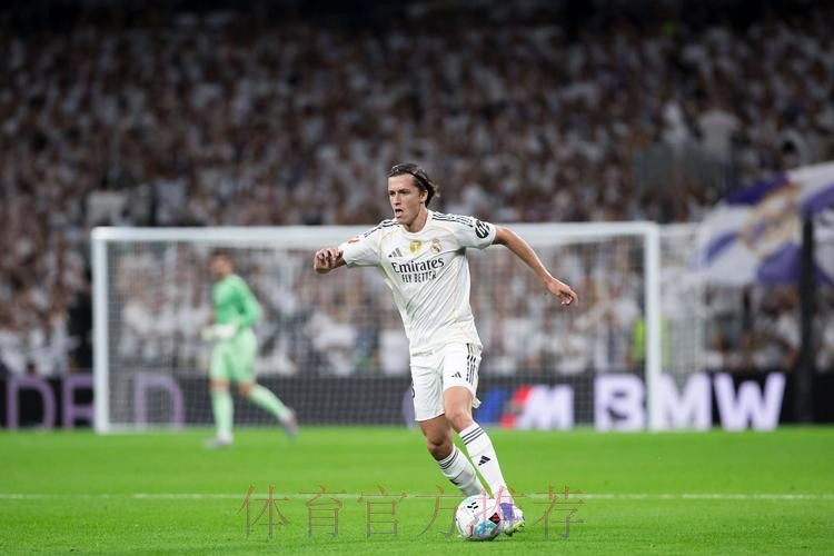 记者:皇马对本菲卡不满 世俱杯后将5000万欧砸A费